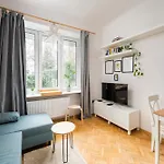 Metro Raclawicka Charming Apartment